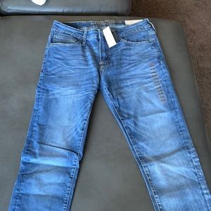 American Eagle flex blue jeans